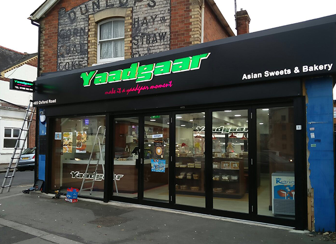aluminium illuminated shop signs